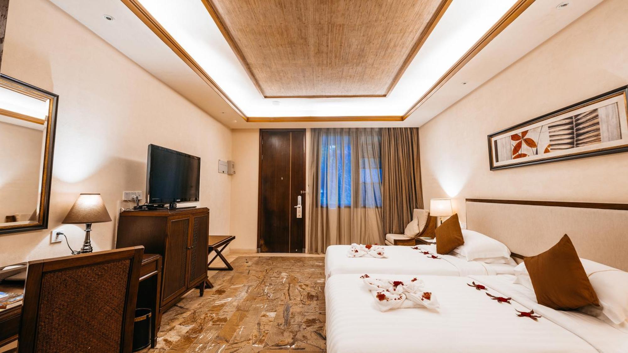 Stony Brook Villa Jianguo Resort Саня Екстериор снимка