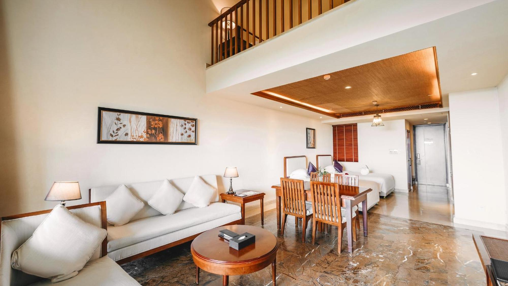 Stony Brook Villa Jianguo Resort Саня Екстериор снимка