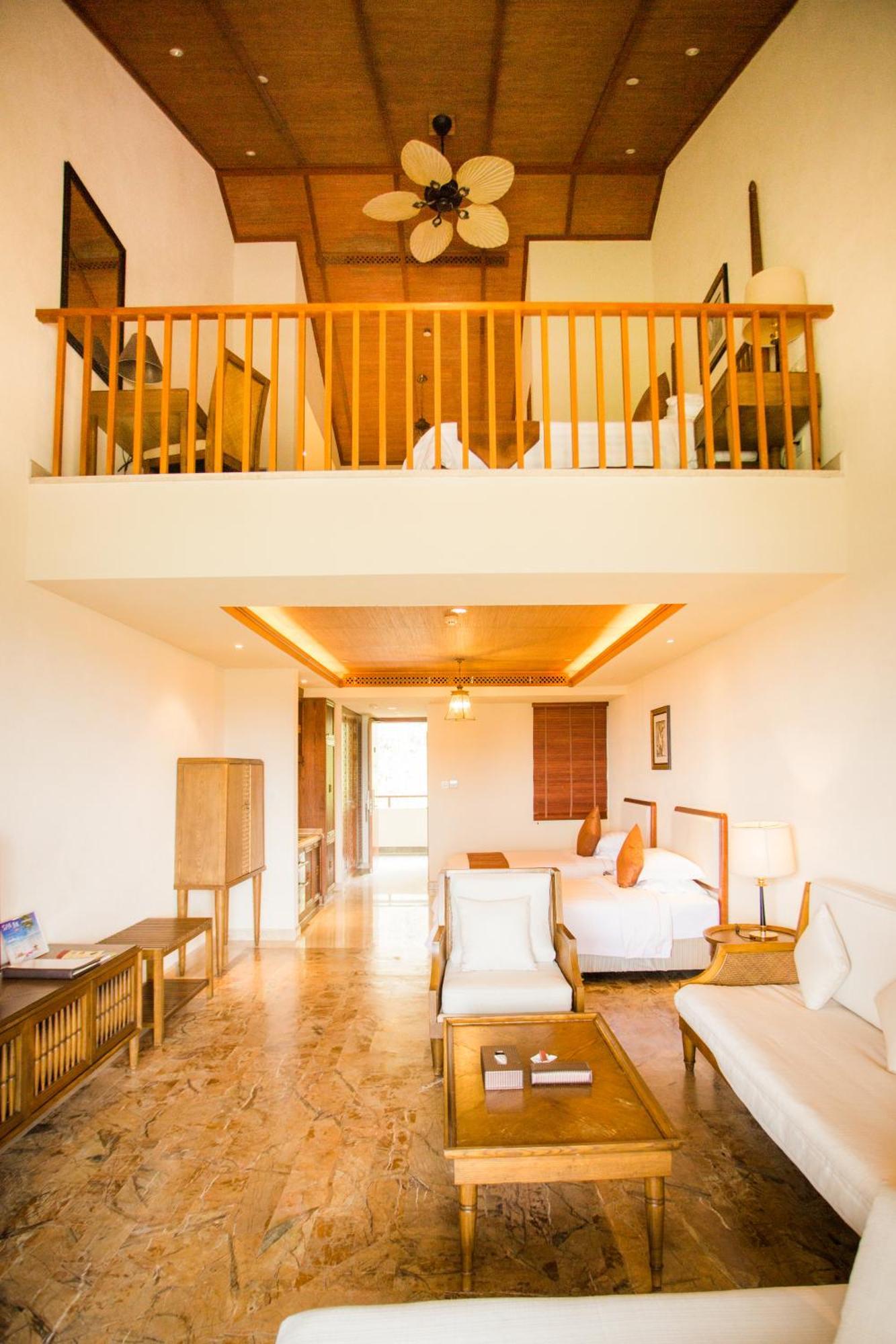 Stony Brook Villa Jianguo Resort Саня Екстериор снимка