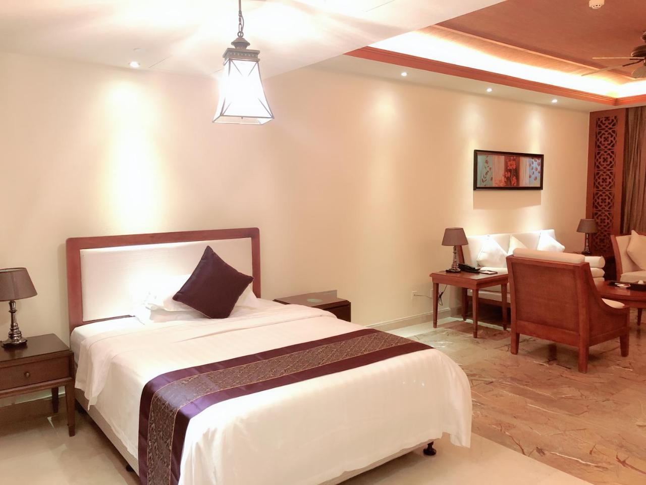 Stony Brook Villa Jianguo Resort Саня Екстериор снимка